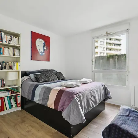 2-rooms 63m2 20th Arrondissement Daire *